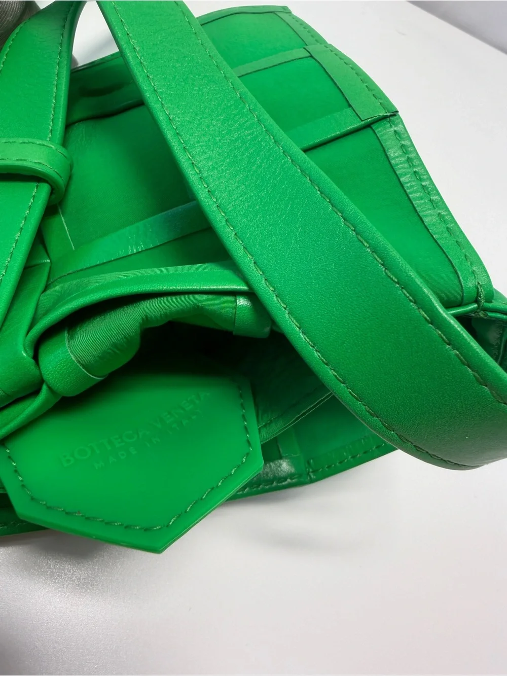 Bottega Veneta Intrecciato Green Leather Crossbody